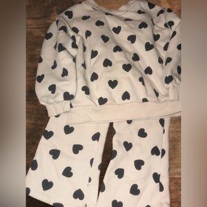 GAP Cream and Black Heart Print Kids Matching Set